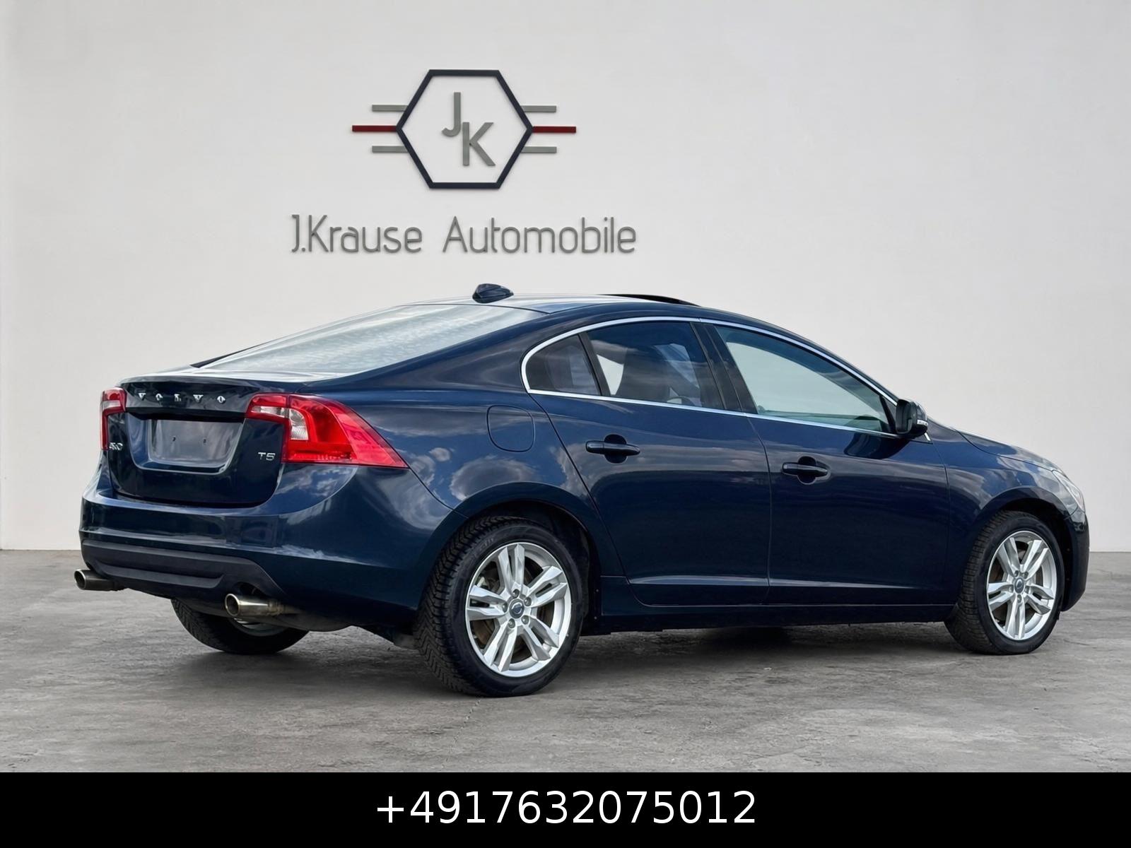 Volvo S60 T5 2.5 Turbo 254 ch BVA – Summum – Cuir – Toit ouvrant – 86 771 km
