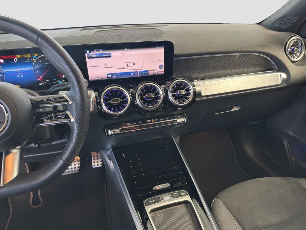 Fahrzeugabbildung Mercedes-Benz GLB 200 AMG*NIGHT*AHZV*TWA*LED*K-GO*DAB*LENKRHZG