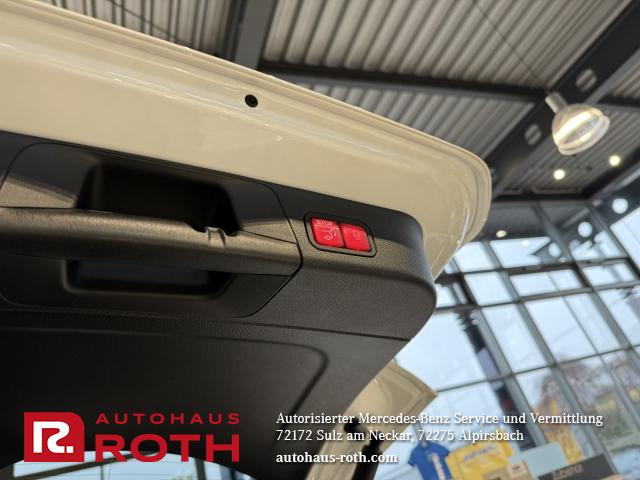 Mercedes-Benz GLB 220