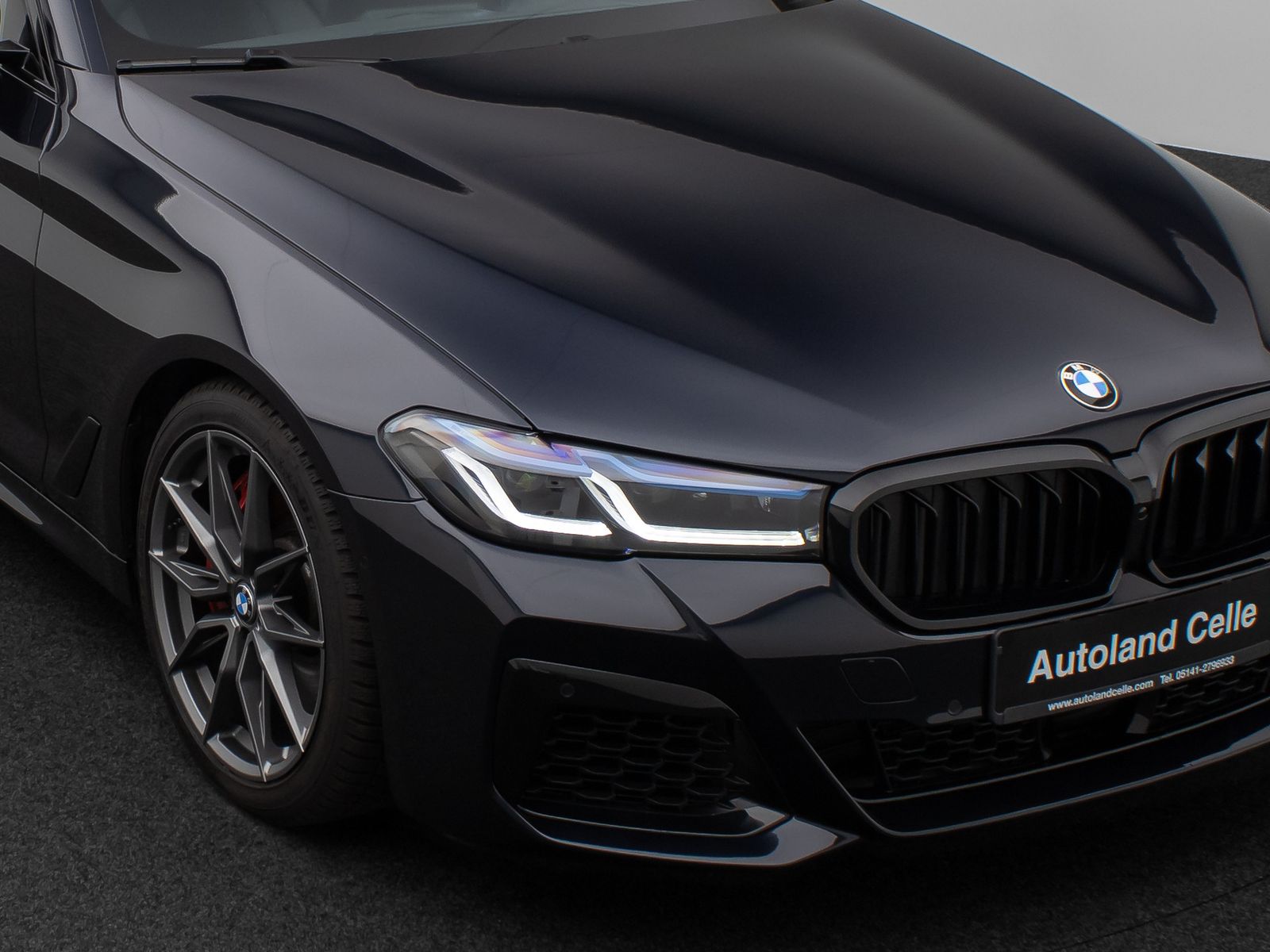 Fahrzeugabbildung BMW M550i xD Kamera Laser HUD DAB H/K 4Klima Komfort