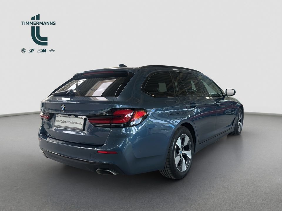 BMW 530i xDrive Touring Pano HUD AHK H&K DrAssProf foto 5