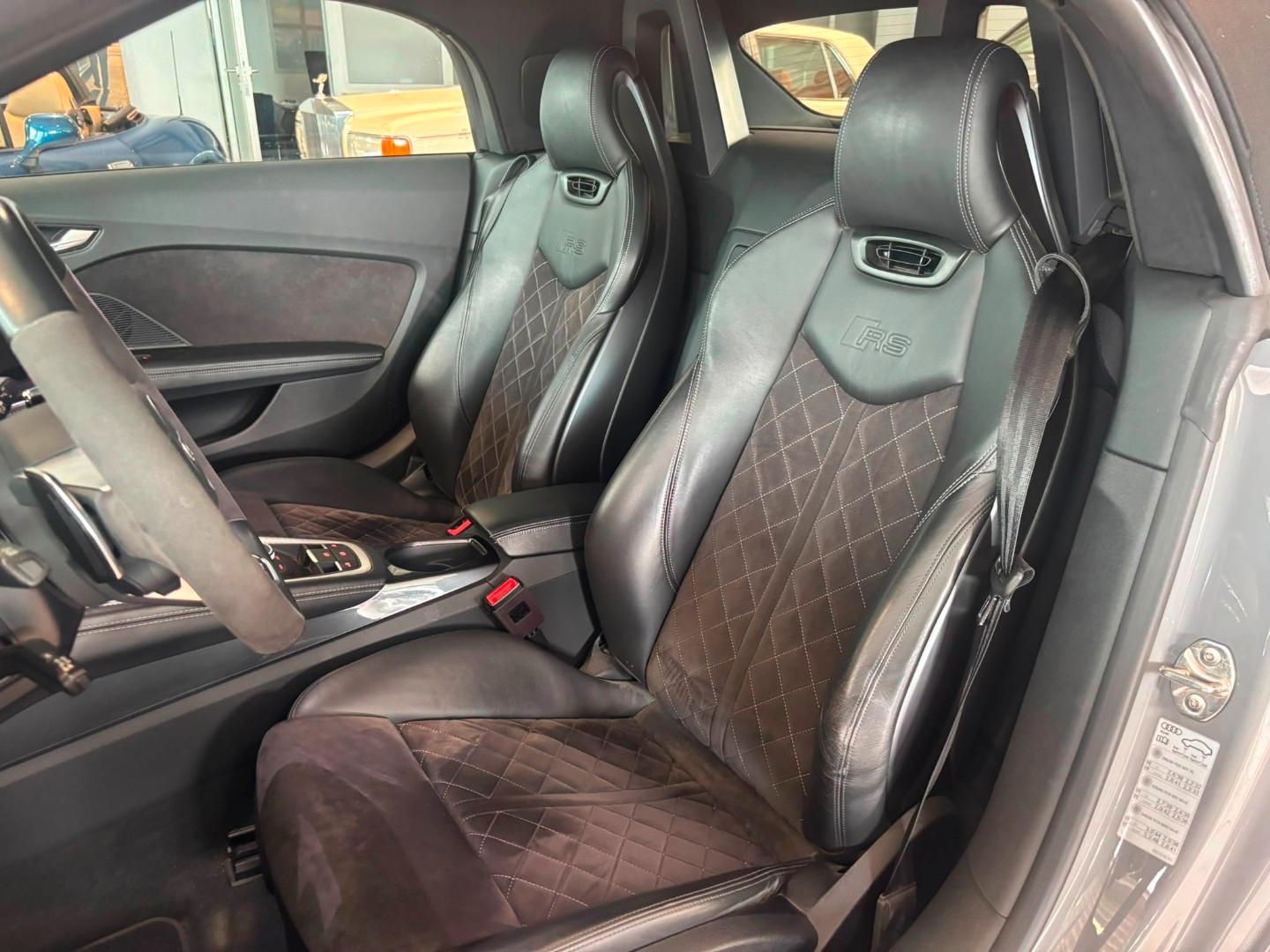 Audi TT RS Roadster 2.5 TFSI quattro