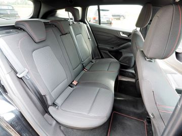 Bild 19 Ford Focus ST Line 155PS LED Kamera el. Heckklappe