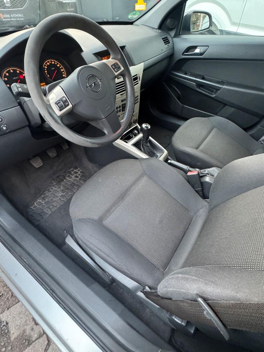 Opel Astra 2008 — photo 5