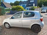 Toyota Yaris 1.0 - - gebrauchte Toyota Yaris aus dem Jahr 2004