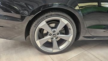 Audi A4 - 4