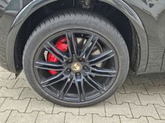 Fahrzeugabbildung Cayenne Turbo Park-Assistent