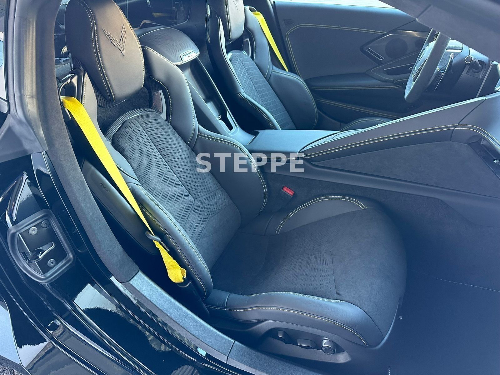 Corvette C8 Stingray Coupe 6,2 V8 3LT Europamodell