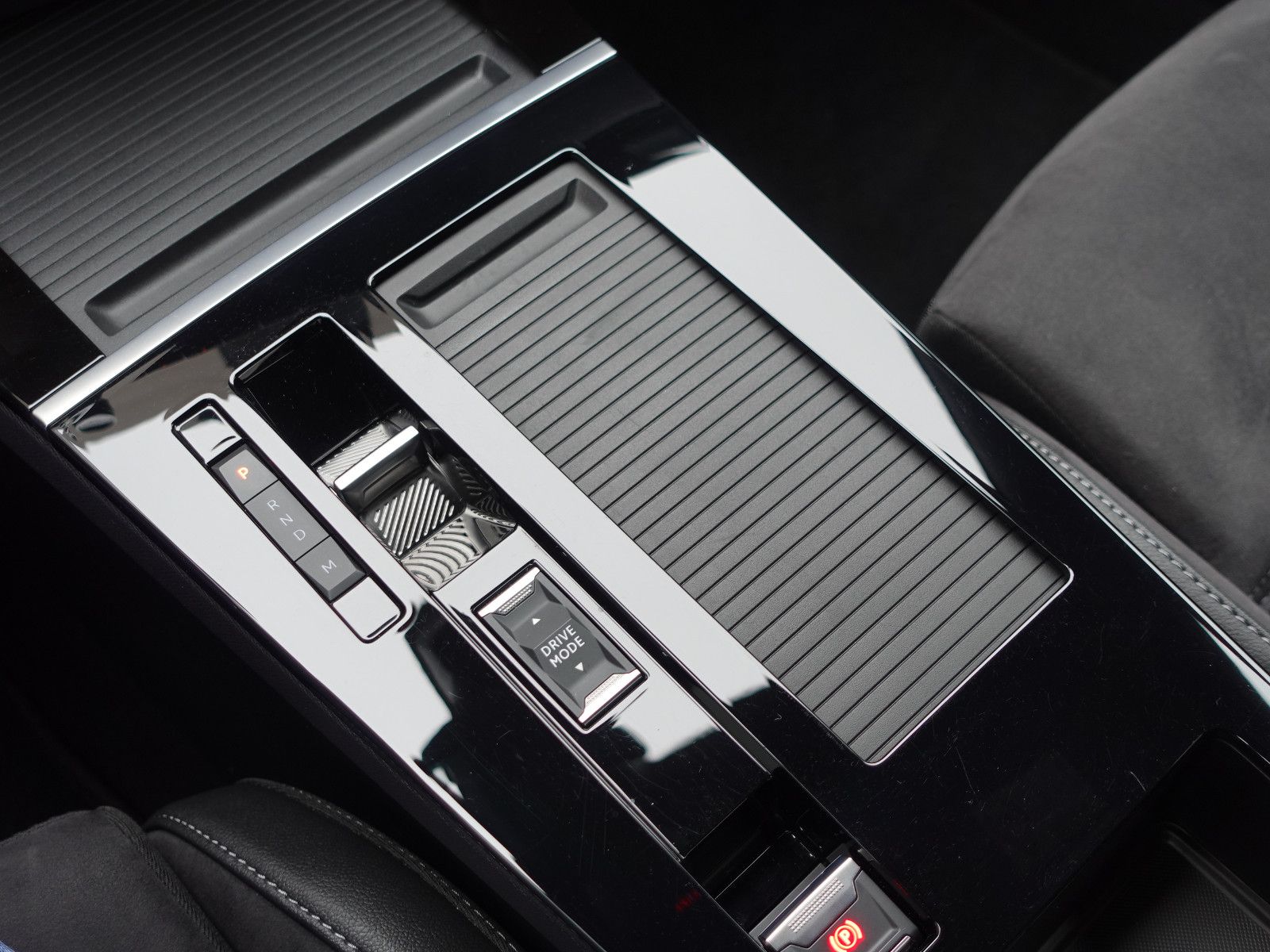 Fahrzeugabbildung Opel Astra 1.2Turbo GS 48V Hybrid eDCT Navi,Kamera,SH