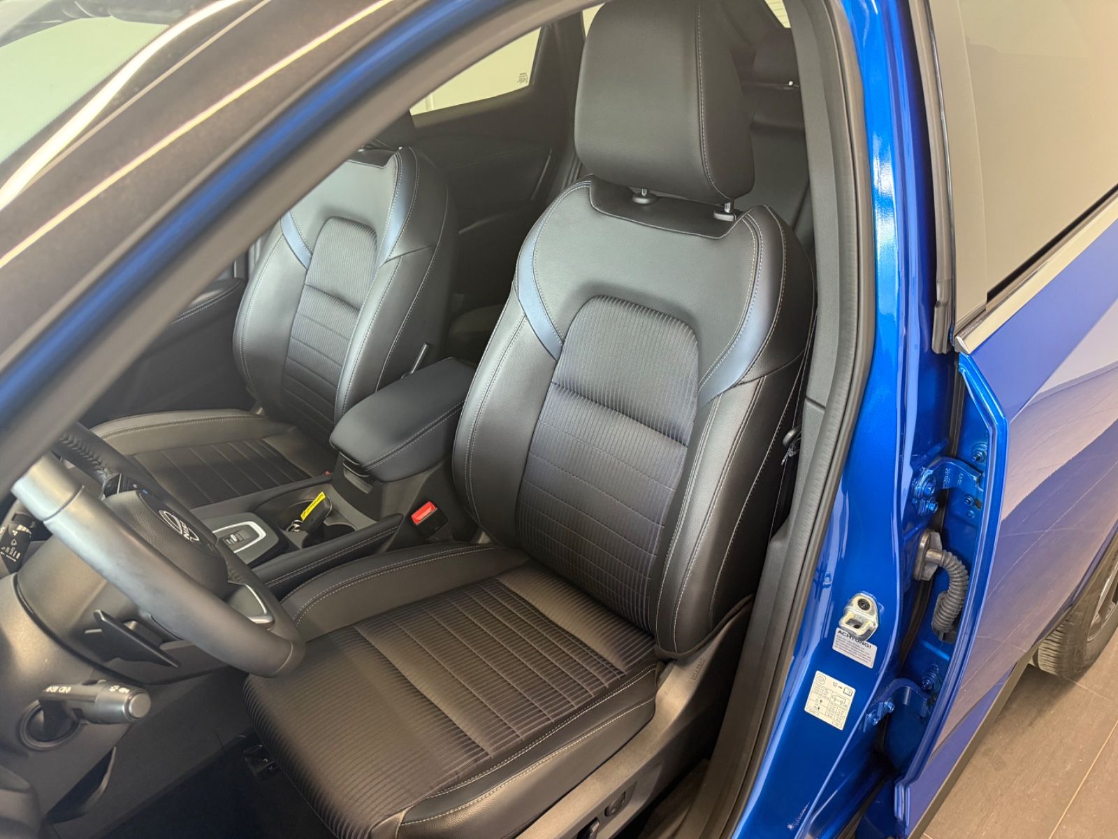 Fahrzeugabbildung Nissan Qashqai Tekna MHEV Autom.;Headup,Leder,17.136 km