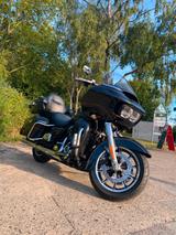Harley-Davidson  Road Glide Ultra mit Rückwertsgang - Motorräder in Berlin