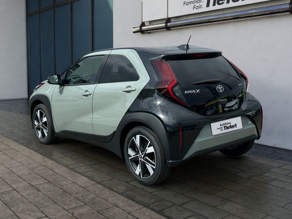 Toyota Aygo X 1,5 Hybrid Teamplayer imagem 3