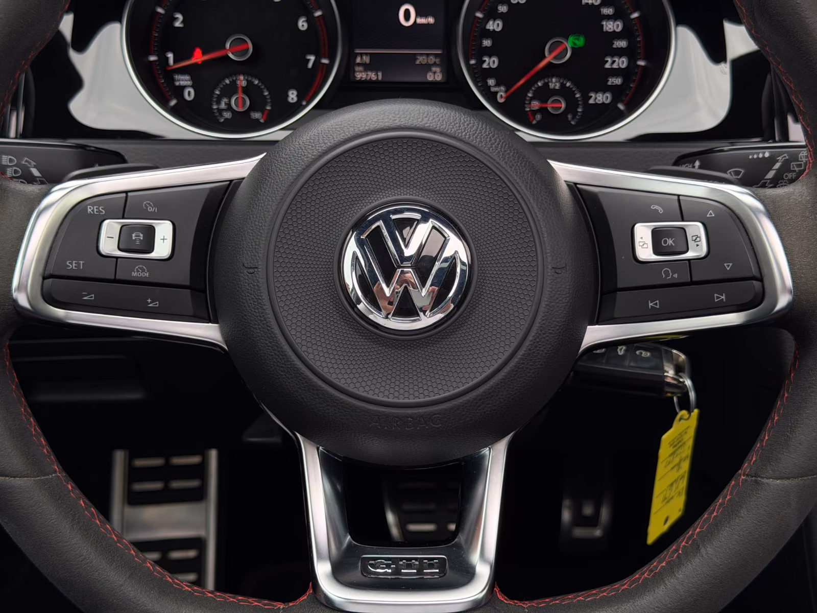 Volkswagen Golf VII Lim. GTI Clubsport*DYNAUDIO*PANO*LEDER*