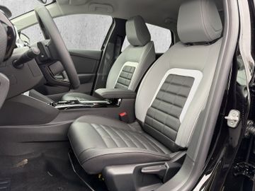 Citroën C4 Max 130 EAT8 Kam.+KeyLess+LED+Navi+SHZ