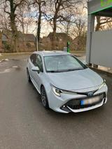 Toyota Corolla Hybrid Sportskombi 2 L Benz... - Toyota Corolla Gebrauchtwagen in Bremen