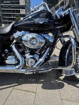 Harley-Davidson Road King FLHRC - HARLEY-DAVIDSON 2011 ROAD KING