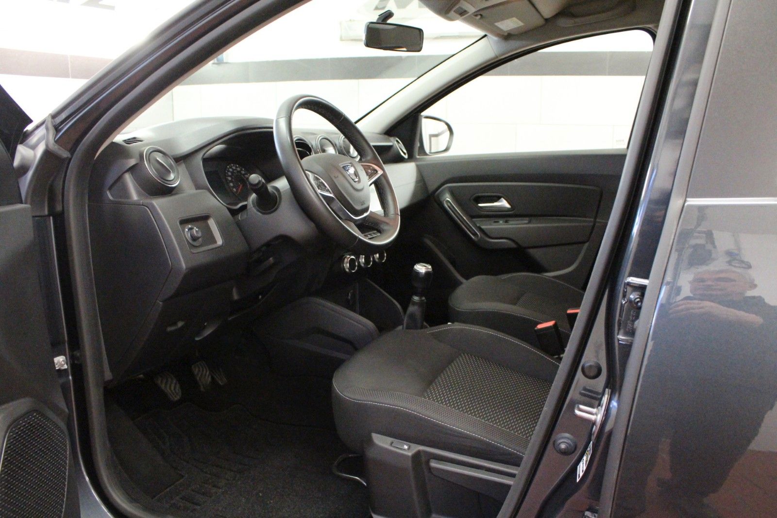 Fahrzeugabbildung Dacia Duster TCe 130 Urban 2WD *Klima*Sitzhzg*