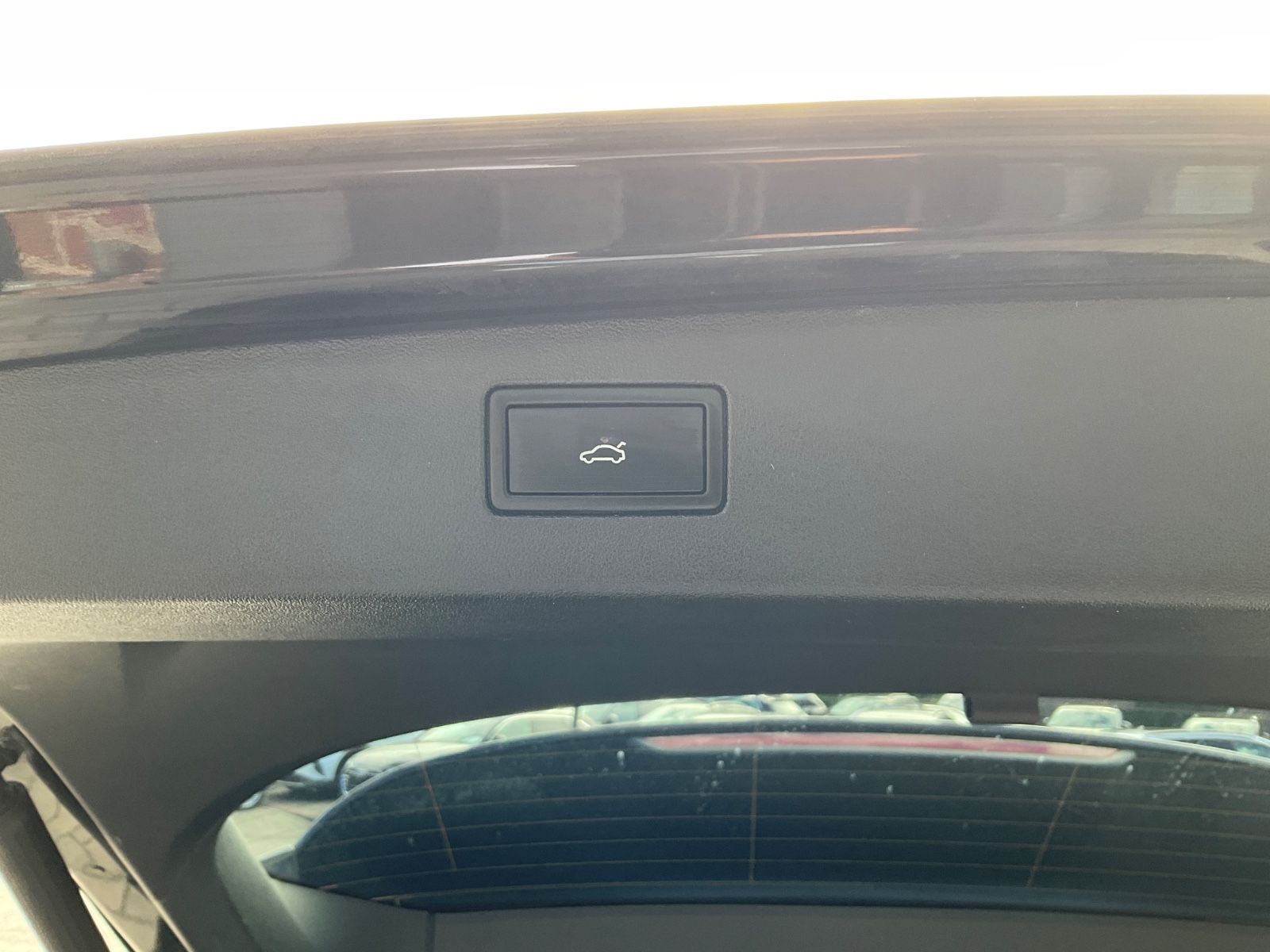 Fahrzeugabbildung Volkswagen Tiguan 2.0 TDI ENERGY,AHK,Navi,IQLight,Kamera