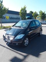 Mercedes-Benz A 180 ELEGANCE Autotronic ELEGANCE - Mercedes-Benz A-Class mit Benzin-Antrieb: Van