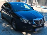 Lancia Delta  1.4 T-jet 120 PS Benzin - gebrauchte Lancia Delta aus dem Jahr 2010