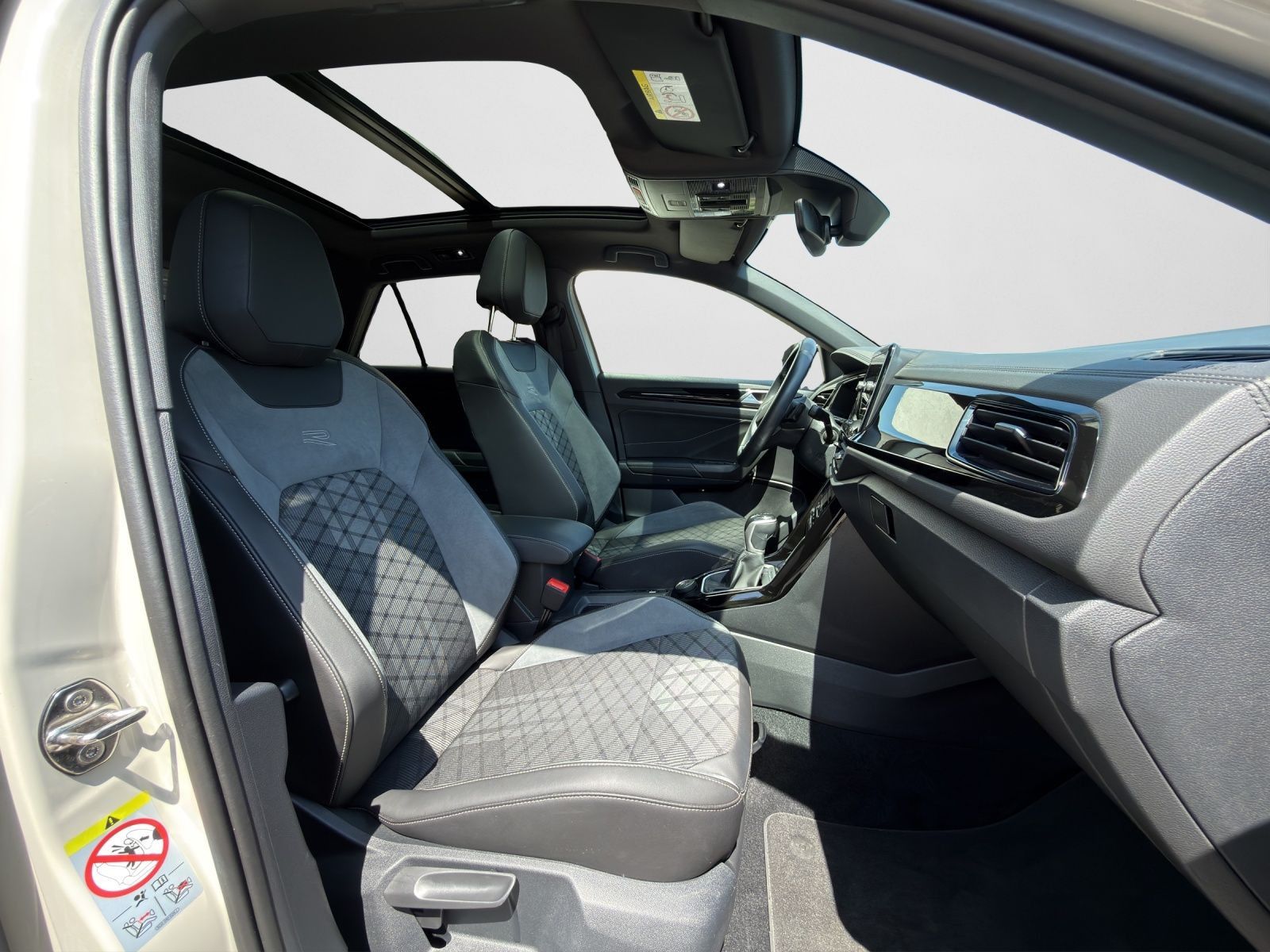 Volkswagen T-Roc - Bild 5