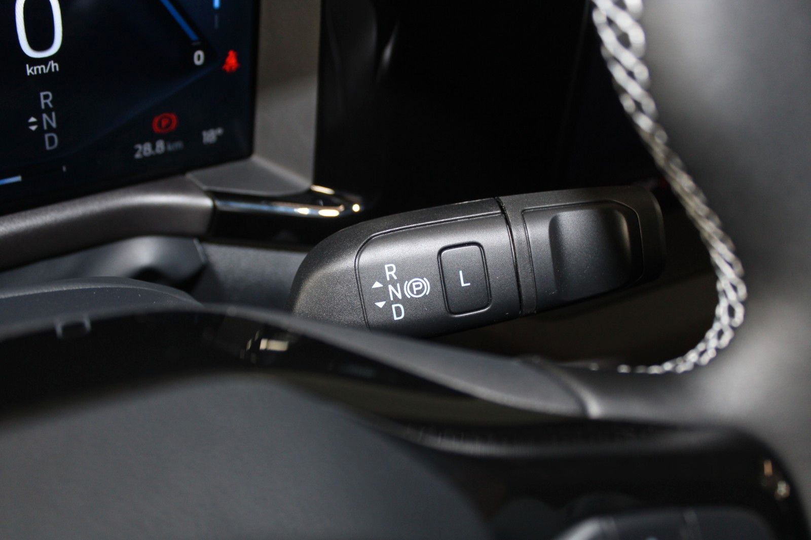 Fahrzeugabbildung Ford Tourneo Courier BEV TREND FahrerAss2 + WinterPak