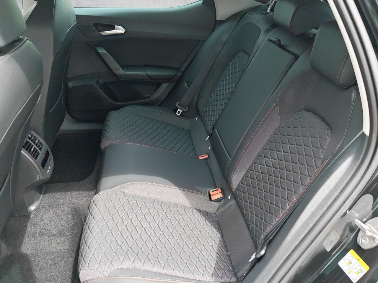 SEAT Leon 1.5 TSI 110 kW FR 10 Jahre Garantie!!! - Bild 14