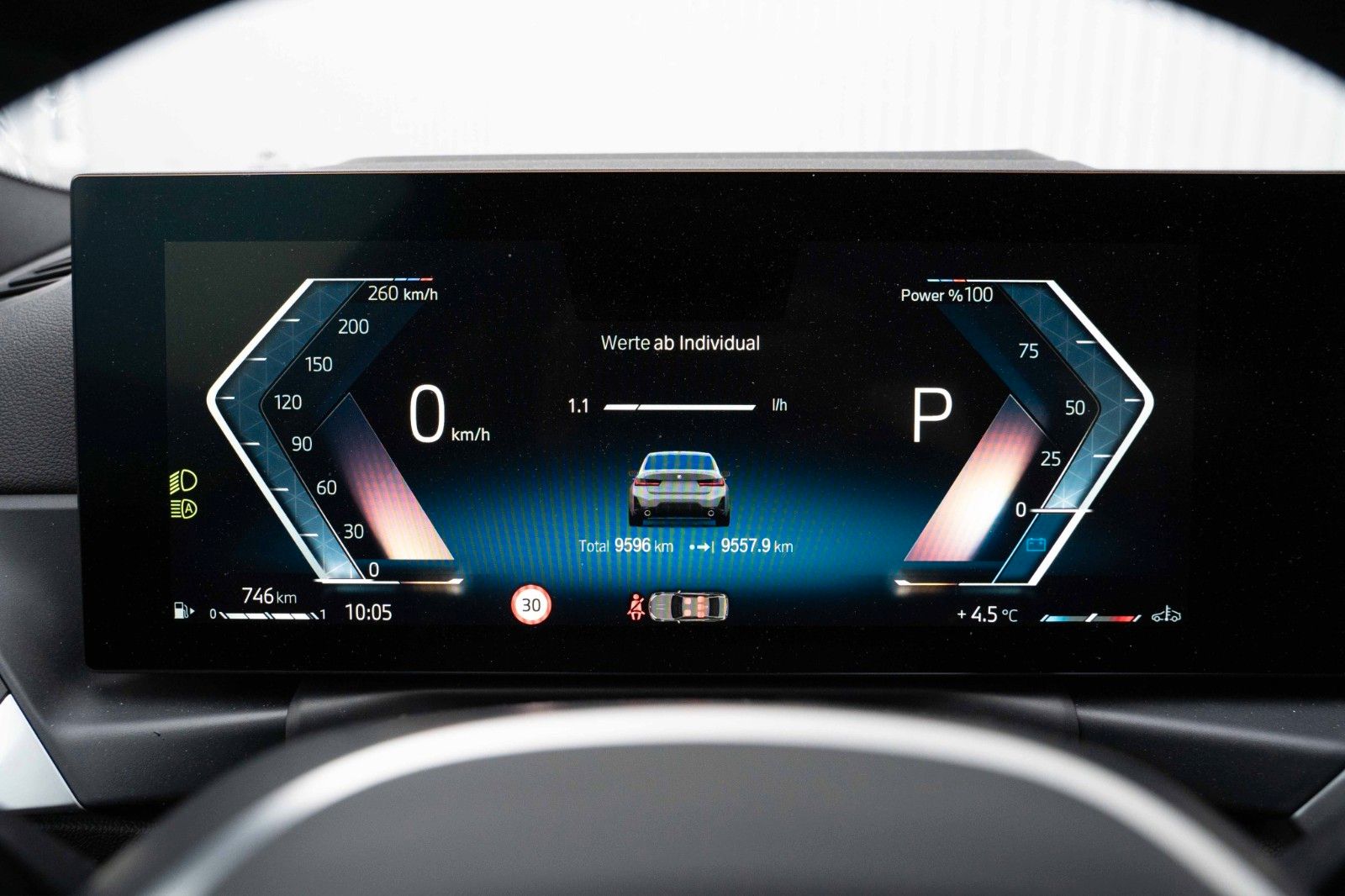 Fahrzeugabbildung BMW 330i M SPORT CARBON H&K LED PANO 19" PERFORMANCE