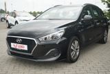 Hyundai i30 1.4i Sitzheizung Lenkradheizung Kamera - Hyundai i30 mit Benzin-Antrieb: Kombi, 1.4