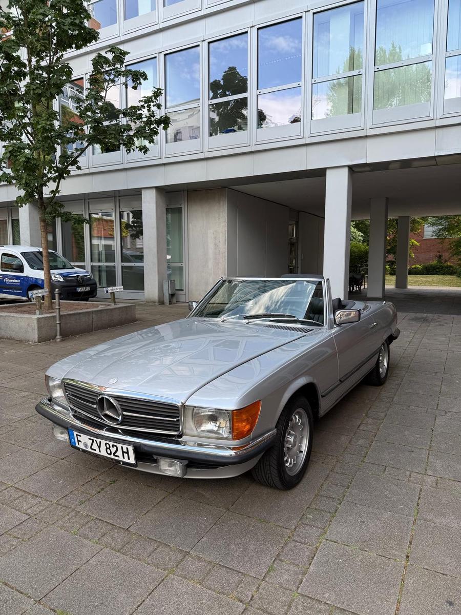 Mercedes-Benz 350 SL TYP107 Cabrio  Automatik.-Oldtimer !