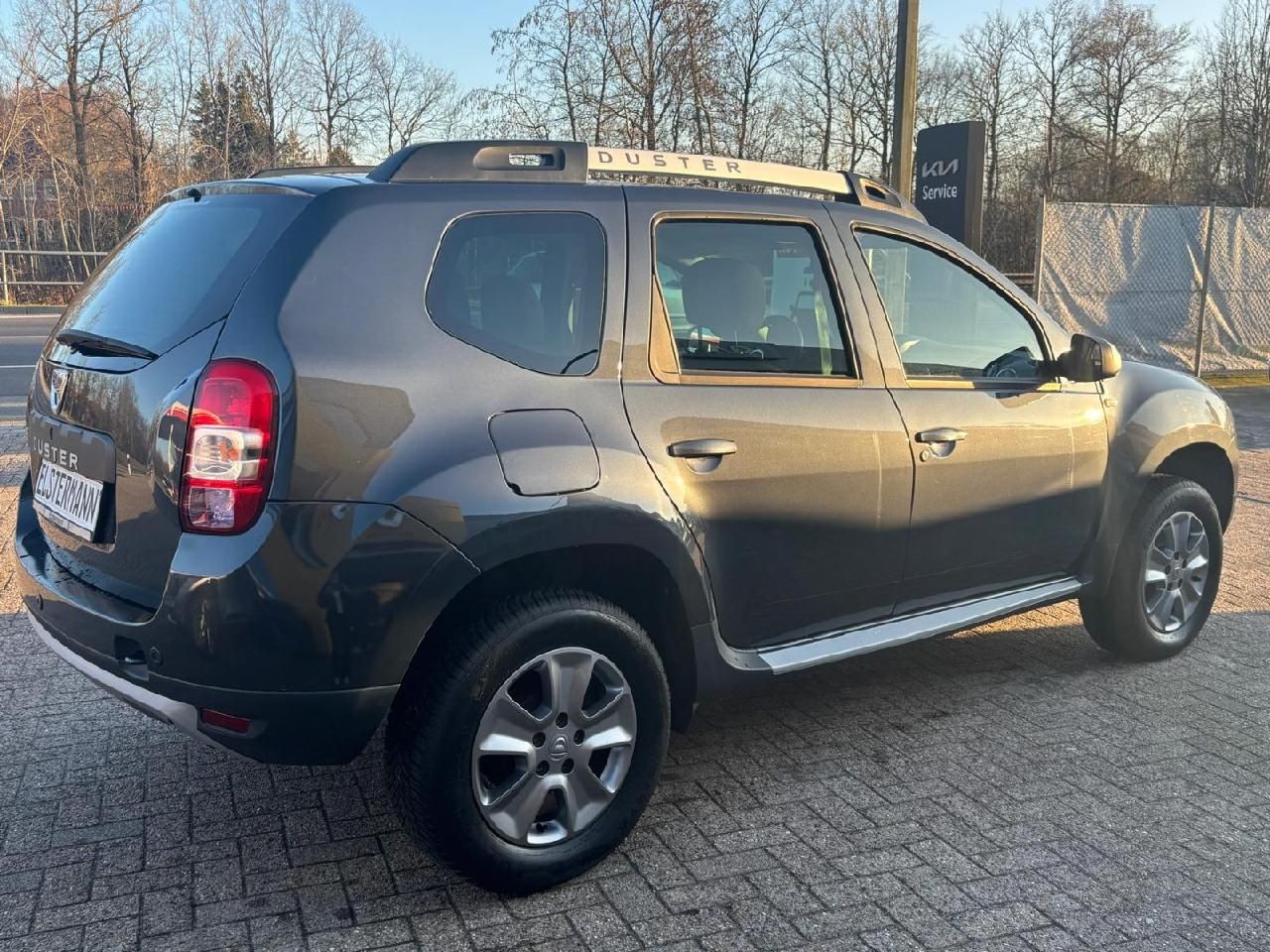 Detailbild 4 Duster I Laureate 4x2 SHZ*Navi