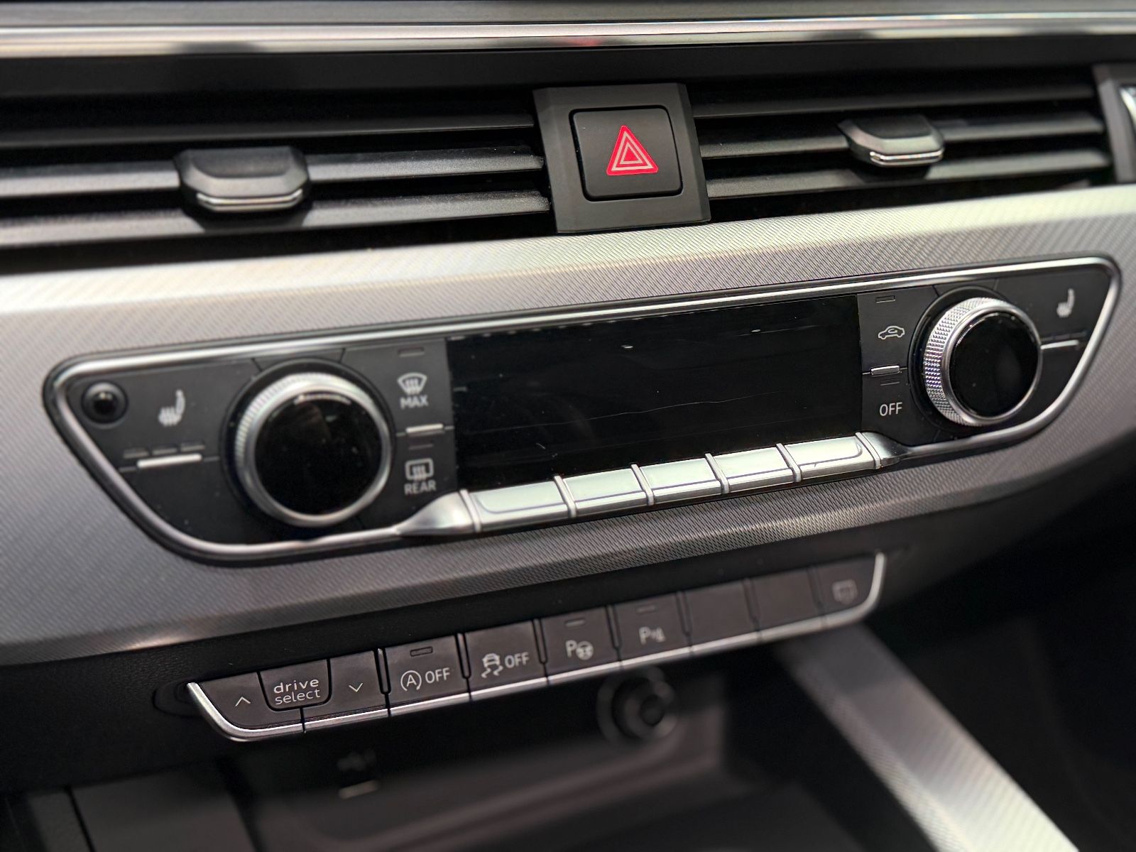 Fahrzeugabbildung Audi A4 Avant g-tron sport|S-LINE|S-TRONIC|HEAD-UP|