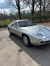 Porsche 928 aus Sammlung  - Porsche 928 mit Benzin-Antrieb: Coupe, Schaltgetriebe
