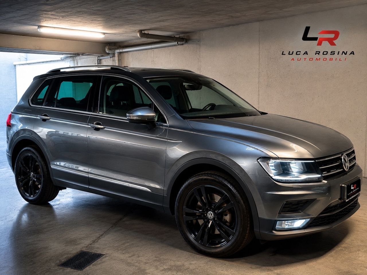 Volkswagen Tiguan 1.5 TSI Business ACT BlueMotio imagem 2