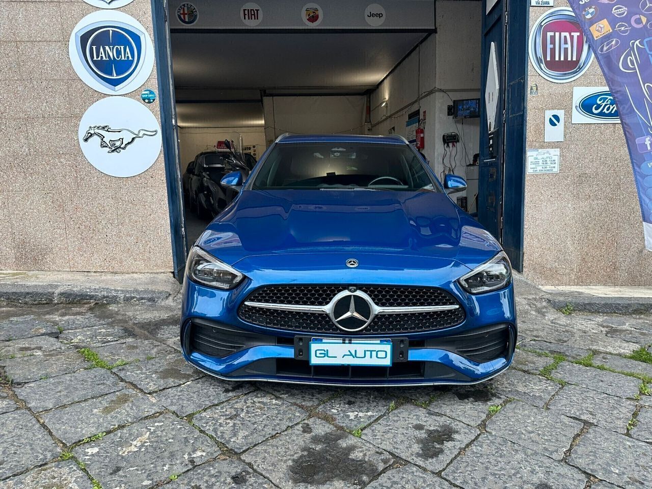 Mercedes-Benz Mercedes C 220 d mild hybrid 200 cv SW amg line  imagem 3