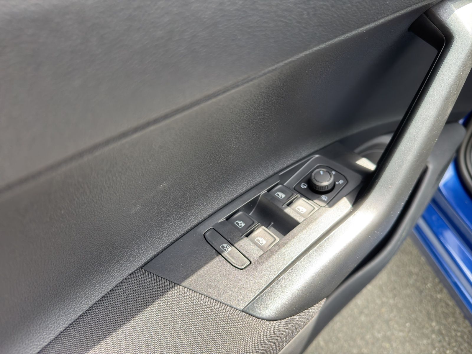 Fahrzeugabbildung Volkswagen Polo Life WR SH