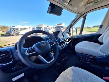 HYMER  ERIBA  HYMERCAR Grand Canyon Fiat Solar Sitzheizung LED 