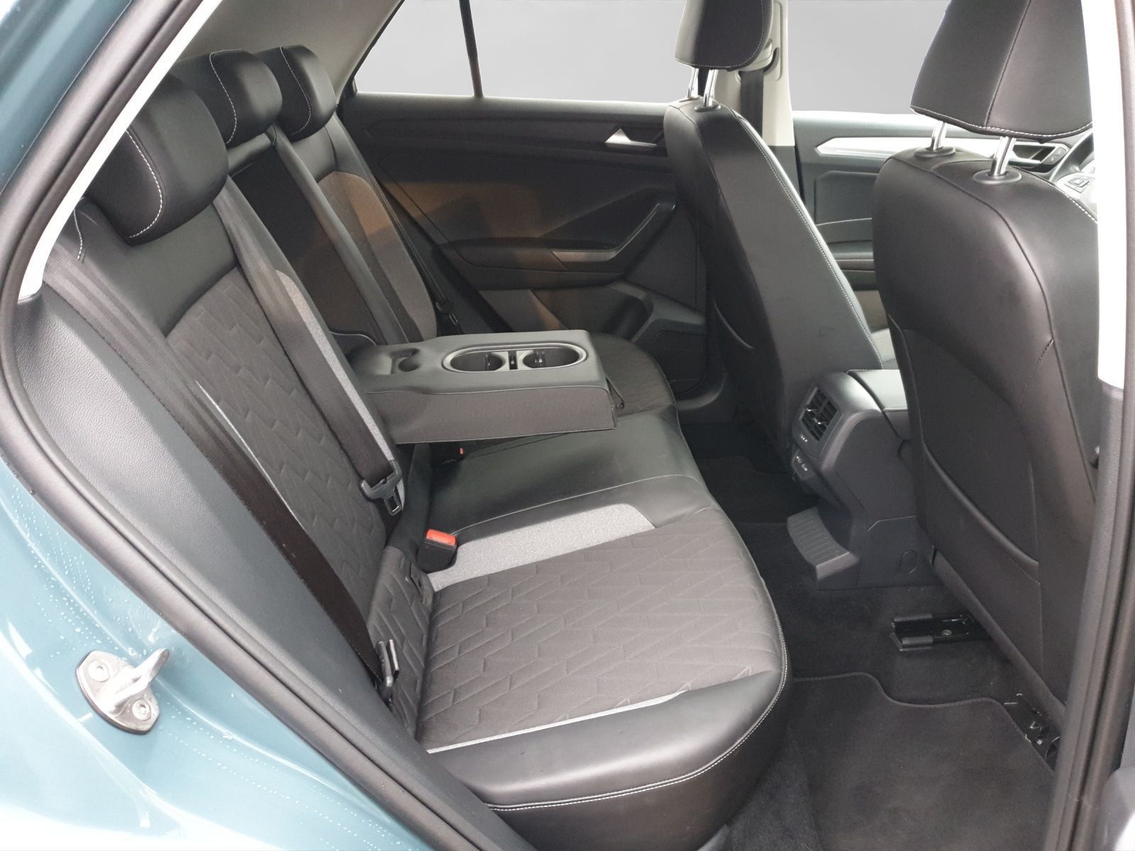 Volkswagen T-Roc - Bild 7