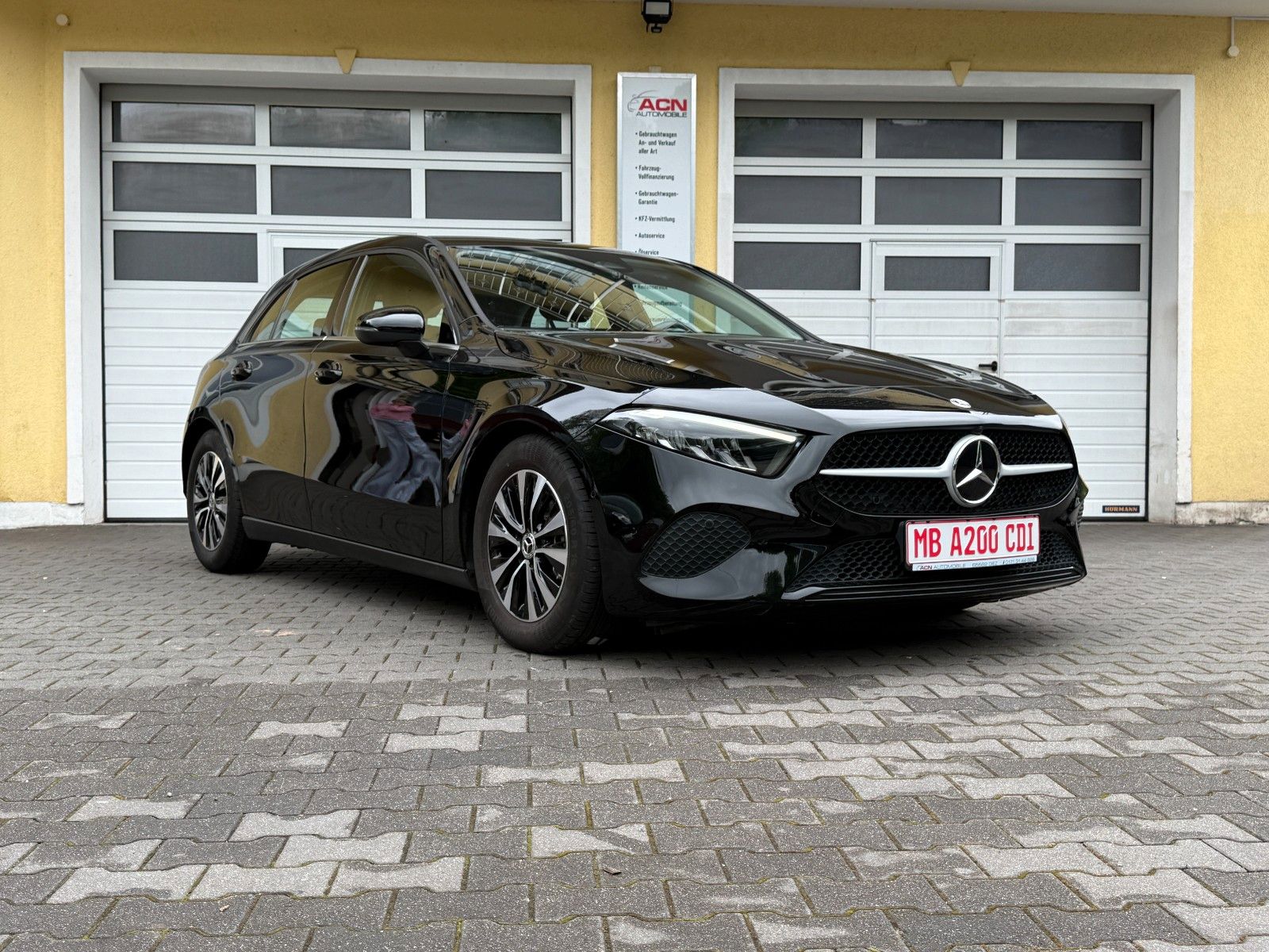 MERCEDES-BENZ A 200 Modell:2025 Leder, Automatik, Navi,Digital