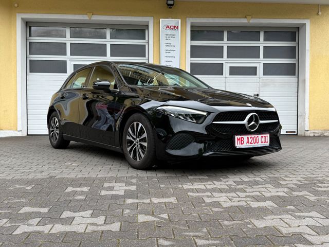 MERCEDES-BENZ A 200 Modell:2025 Leder, Automatik, Navi,Digital