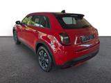 Fiat 600e 11kW-OBC Waermepumpe LED PDC DAB Apple CarP - gebrauchte Fiat 600e aus dem Jahr 2024