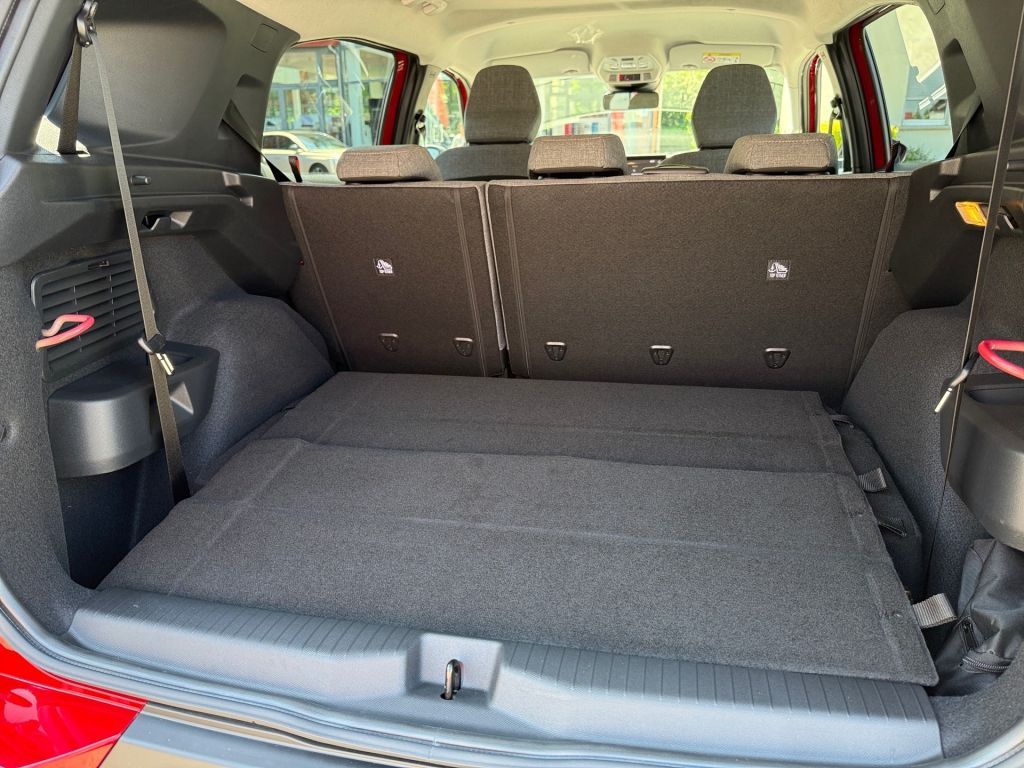 Fahrzeugabbildung Citroën C3 Aircross Turbo 100 PLUS 7-Sitzer