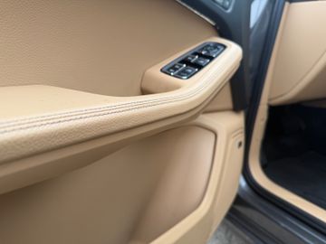 Porsche Macan - 12