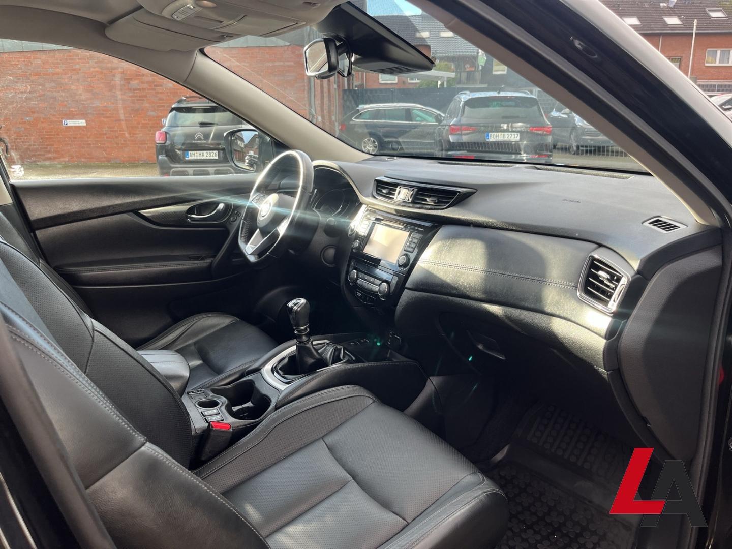 Nissan X-Trail TEKNA 1,6 163 PS LEDER PDC LED KAMERA NA
