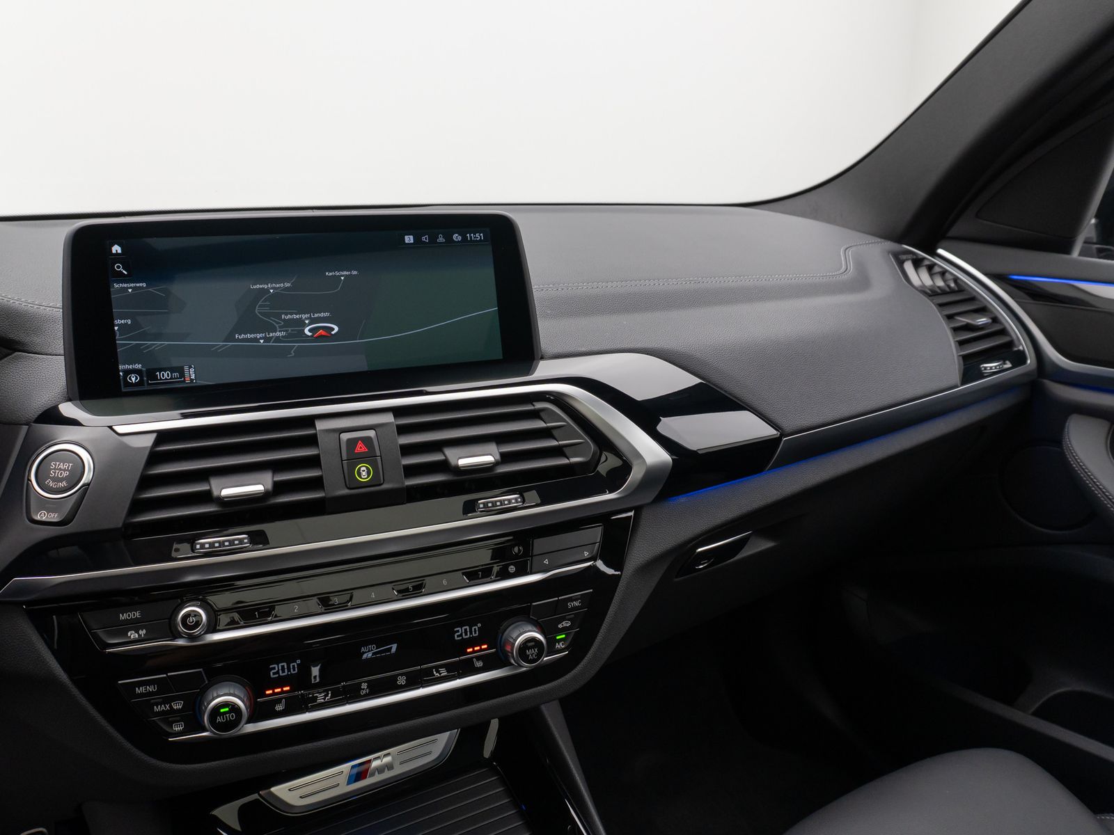 Fahrzeugabbildung BMW X3 M40i Panorama HUD DAB HiFi Komfort Alarm 20"