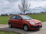 Kia ich verkaufe Auto Kia Rio 1.5 Diesel TÜV b... - gebrauchte Kia Rio aus dem Jahr 2005
