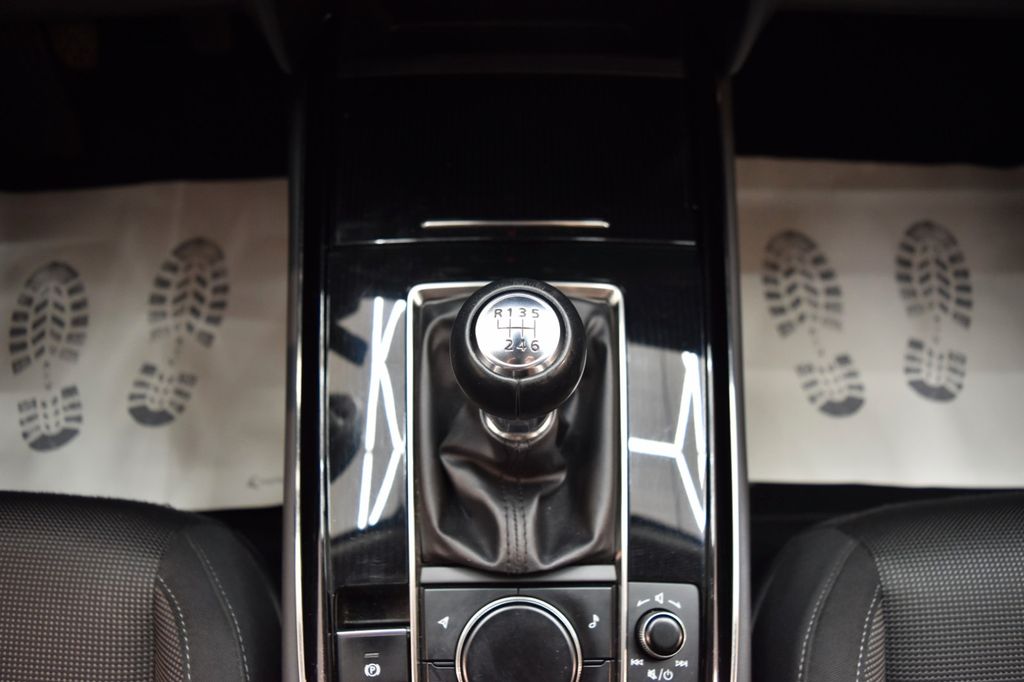 Car Image 26