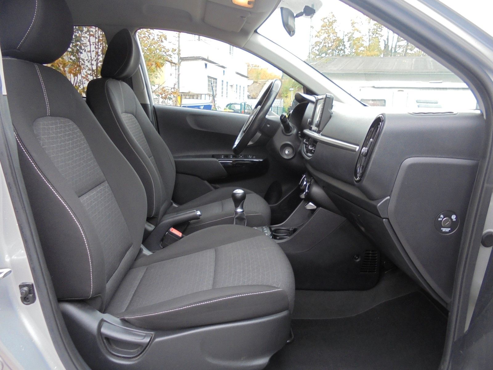 Fahrzeugabbildung Kia Picanto/Navi/Kamera/SHZ+LHZ/Service Neu/