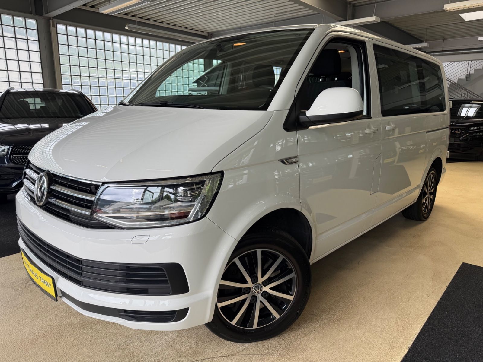 Fahrzeugabbildung Volkswagen T6 Caravelle Comfortline