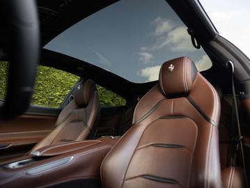2021 Ferrari GTC4LUSSO — миниатюра 38